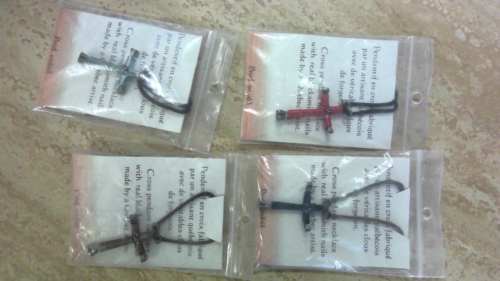 cross pendant necklace